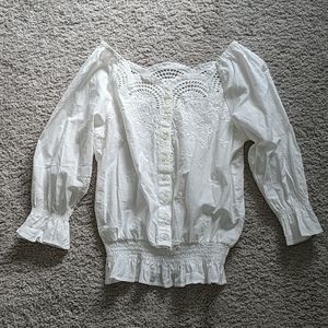 🍇4/$20 Cute Boho Style Shirt Flower Embroidery